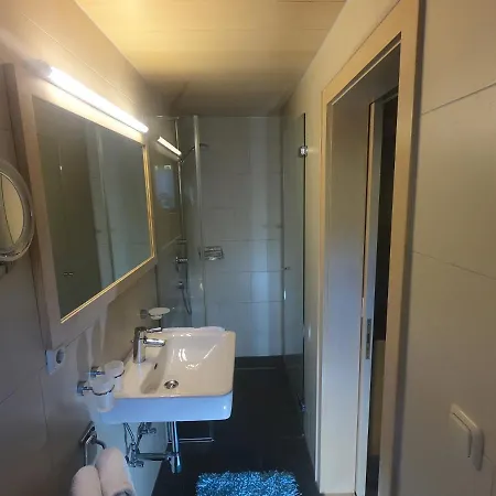 Haus Sonja ホームステイ *